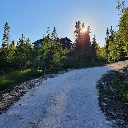 Luxurious, Well-equipped And Modern By The Cross-country Trails