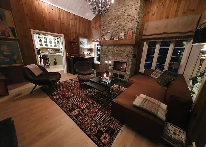 Luxurious, Well-equipped And Modern By The Cross-country Trails בית נופש *