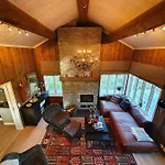 Luxurious, Well-equipped And Modern By The Cross-country Trails